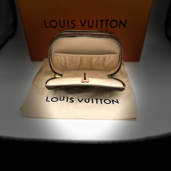 Louis Vuitton Trousse Blush PM - Picture 3 of 5